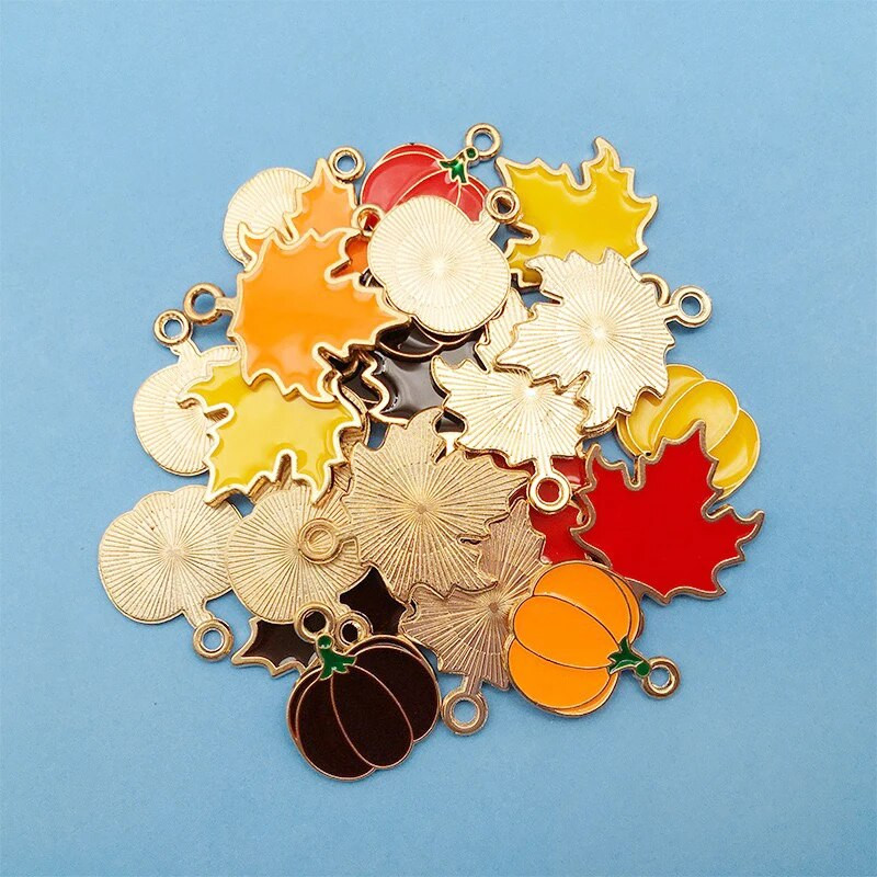10 τμχ Φθινοπωρινά Φύλλα σφενδάμου Γούρια από κράμα σμάλτο των Ευχαριστιών Μενταγιόν κολοκύθας με φύλλα σφενδάμου για κοσμήματα Δημιουργία ευρημάτων Χειροτεχνία