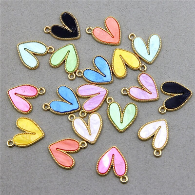 10 vnt Daili maža spalvinga širdies formos emalio žavesio visų spalvų mažytė širdelės žavesio pakabukas papuošalų karolių auskarų gamybai