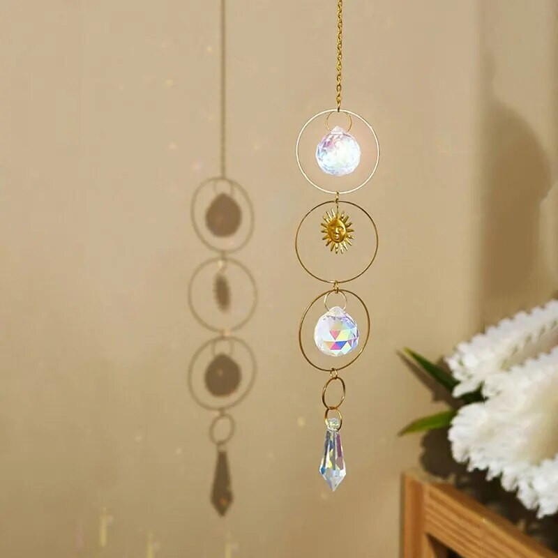 1 tk kuldne päikesekristall, käsitööna valmistatud päikesepaiste kollektsioon kodutuulekella rippuv kaunistus õues pulmapeotarbed