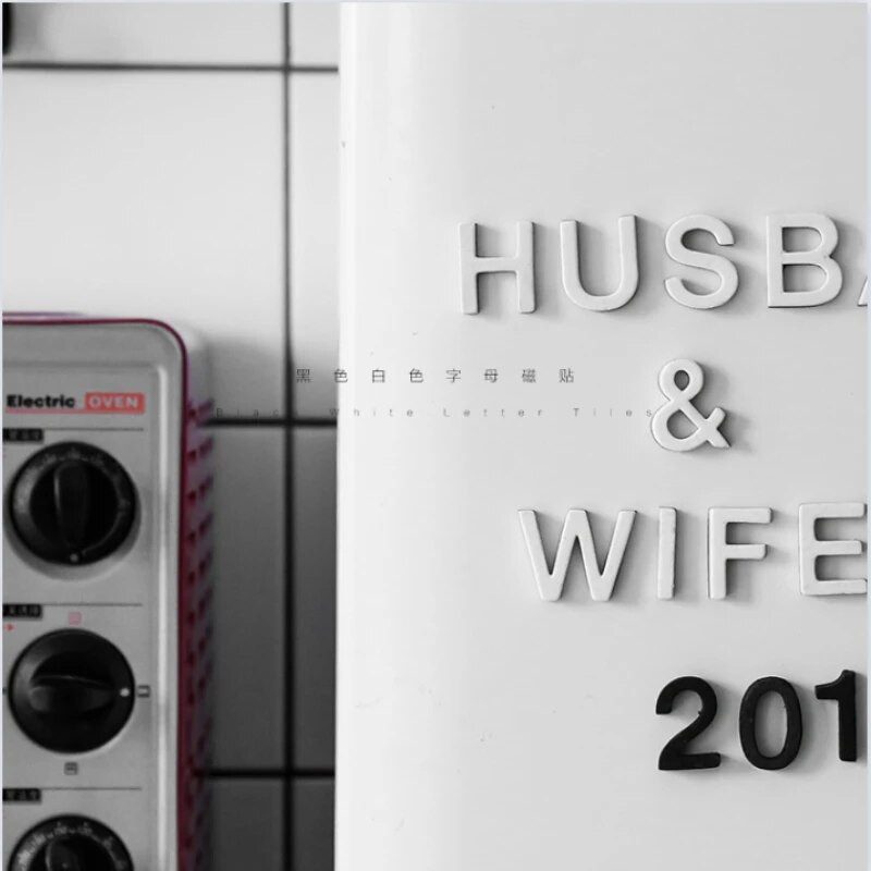 26tk Loomingulised tähtnumbrilised sümbolid must-valge külmkapi kodukiri kodukaunistus