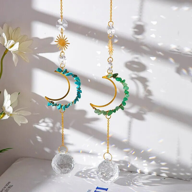 1 tükk töötlemata kivist ja kristallist seinariide, mis on kujundatud kuu ja päikese kujul koduaeda kaunistama