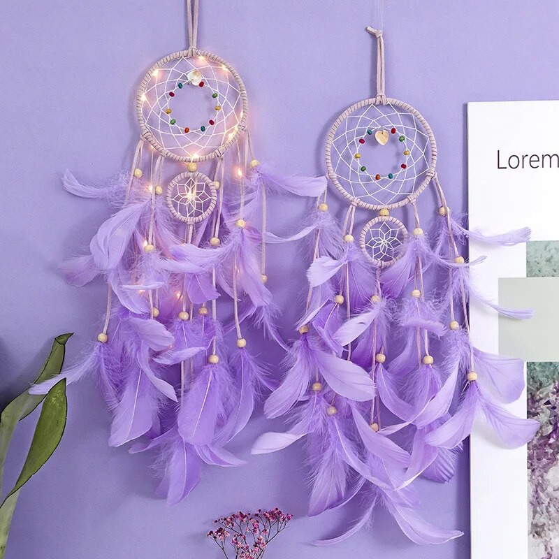 Djevojka Srce Dreamcatcher Poklon za dekoraciju spavaće sobe Ručno izrađeno perje Hvatač snova Wind Chimes Art Chimes Darovi za Valentinovo