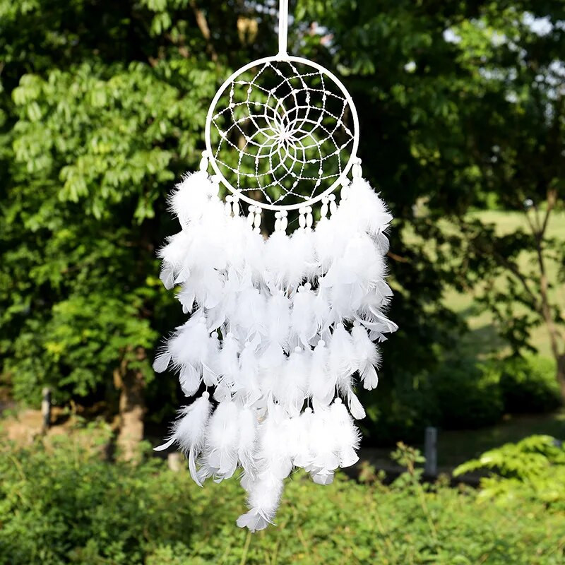 Djevojka Srce Dreamcatcher Poklon za dekoraciju spavaće sobe Ručno izrađeno perje Hvatač snova Wind Chimes Art Chimes Darovi za Valentinovo