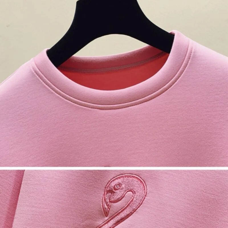 2023. aasta kevad ja sügis, uus mood, preppy stiilis lasterõivaste trend, trükkimine, volangiserv, pikkade varrukatega ühevärviline kampsun