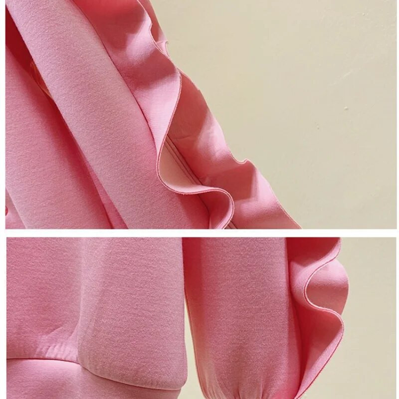 2023. aasta kevad ja sügis, uus mood, preppy stiilis lasterõivaste trend, trükkimine, volangiserv, pikkade varrukatega ühevärviline kampsun