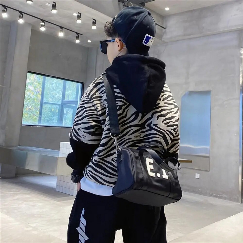 Uus saabumine Laste kapuutsiga kampsunid Kevad-sügismantel poistele Triibumustriga kapuutsid Riided Laste sport vabaaja välirõivad