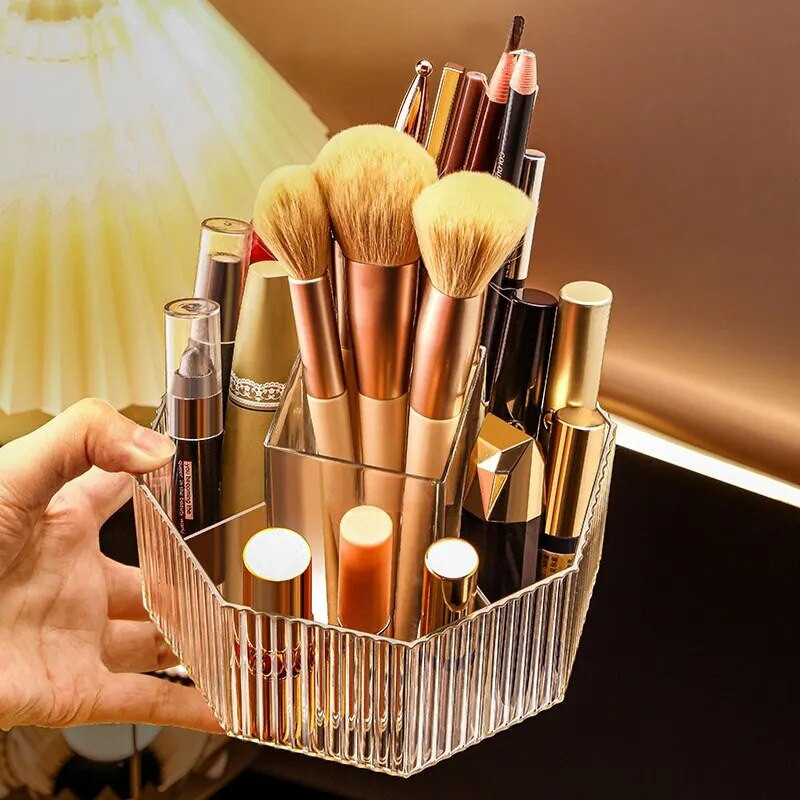 1 tk multifunktsionaalne pöörlev meigipintsel, huulepulgahoidik, suur mahutavus