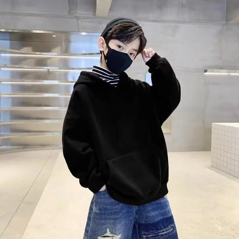 Poiste kapuutsiga kampsun läänelik kevad- ja sügisriided Laste plüüsist praetud tänavapealsed keskmised kuni suured lasteriided