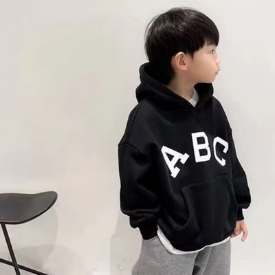 Beebi kapuutsiga kampsun laste moe jaoks Minimalistlik ja mitmekülgne Baby Boy Letter kapuutsiga suur taskukampsun sügiseks kandmiseks