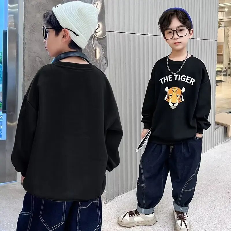 Berniukų megztinis pavasario ir rudens stilius Naujas vidutinio dydžio vaikiški rudeniniai viršutiniai berniukų rudeniniai marškinėliai Madingi ir madingi