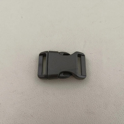 1 vnt / pakuotė Spalvinga plastikinė lenkta atsegama sagtis, skirta krepšio diržo diržams naminių šunų antkaklio kuprinė Paracord siuvimo priedai