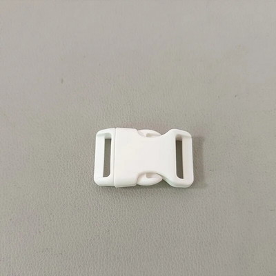 1 vnt / pakuotė Spalvinga plastikinė lenkta atsegama sagtis, skirta krepšio diržo diržams naminių šunų antkaklio kuprinė Paracord siuvimo priedai