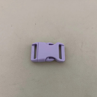 1 vnt / pakuotė Spalvinga plastikinė lenkta atsegama sagtis, skirta krepšio diržo diržams naminių šunų antkaklio kuprinė Paracord siuvimo priedai