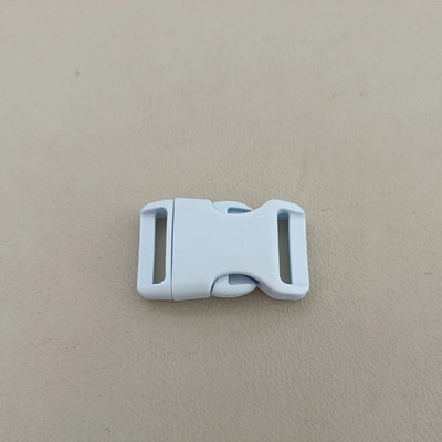 1 vnt / pakuotė Spalvinga plastikinė lenkta atsegama sagtis, skirta krepšio diržo diržams naminių šunų antkaklio kuprinė Paracord siuvimo priedai