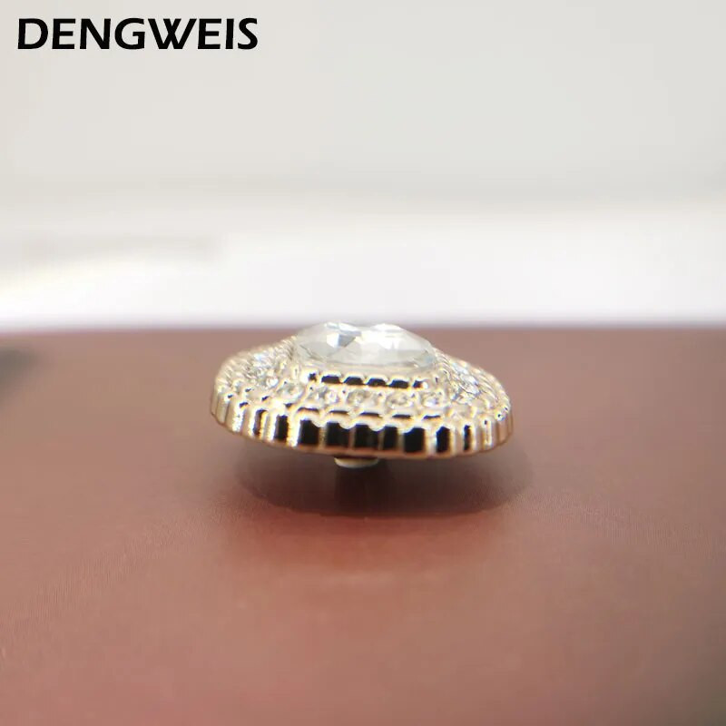 6 tk Brand Decor Luksuslik juveel Kuldne ruutnööbid Materjal Aksessuaar ülerõivaste õmblemiseks Näputöö Riietus Rhinestones nupp