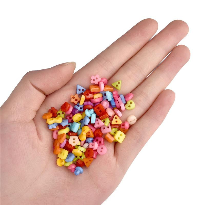 100 kom Mini gumbi Plastična odjeća za lutke Okrugle kopče Gumbi za ručno šivanje odjeće iz crtića DIY zanatski ručni rad