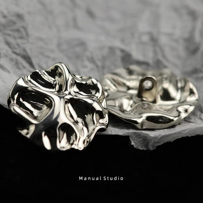 10 tk/partii Vintage metallist rõivanööbid DIY õmblustarvikud Lihtsa disainiga kuldsed nööbid rõivaste jaoks Moodsad jakinööbid