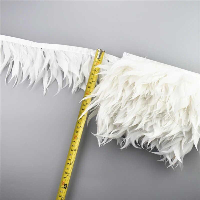 Λευκό μαύρο φτερό φασιανού 1 μέτρων σε ταινία Κορδέλα γαλοπούλας Στρουθοκάμηλος για ρούχα Διακοσμητικά φτερά χήνας Διακοσμητικά ραφής