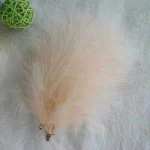 3–5 tolli 10–12 cm valged kalkuni suled, klamber kohev pulmapidu DIY ehted Dekoor Aksessuaarid Marabou sulgede viimistlus