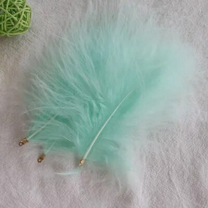 3–5 tolli 10–12 cm valged kalkuni suled, klamber kohev pulmapidu DIY ehted Dekoor Aksessuaarid Marabou sulgede viimistlus