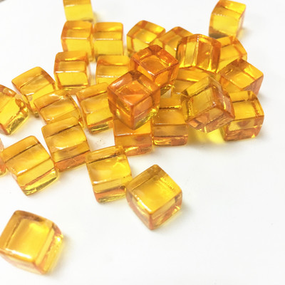 50 vnt / rinkinys 25 spalvų 8 mm kubas Skaidrus kietas skaidrus kvadratas spalvingi krištoliniai kauliukai šachmatų figūrėlės stačiakampis sietelis dėlionės žaidimui