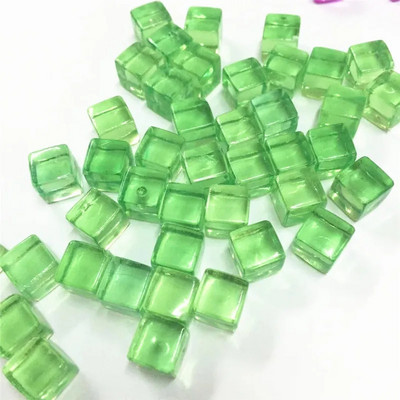 50 vnt / rinkinys 25 spalvų 8 mm kubas Skaidrus kietas skaidrus kvadratas spalvingi krištoliniai kauliukai šachmatų figūrėlės stačiakampis sietelis dėlionės žaidimui