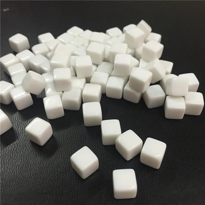 50 vnt / rinkinys 25 spalvų 8 mm kubas Skaidrus kietas skaidrus kvadratas spalvingi krištoliniai kauliukai šachmatų figūrėlės stačiakampis sietelis dėlionės žaidimui