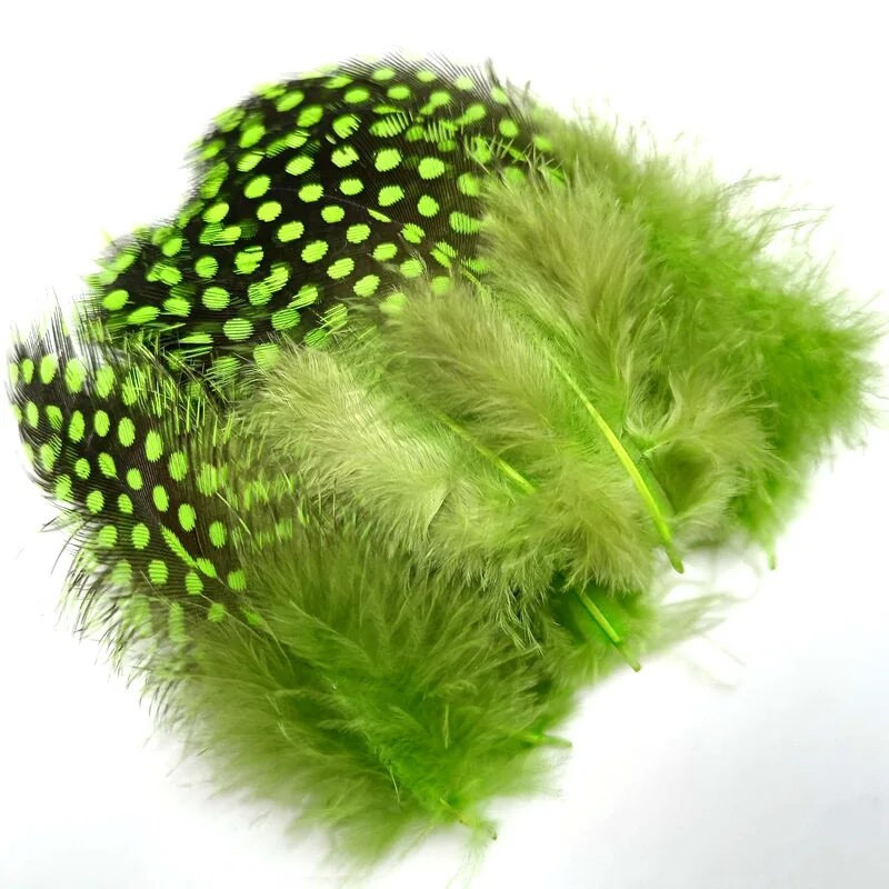 100 vnt/part Natūraliai dažytos perlinės vištos plunksnos Fazanas Viskas rankų darbo Egzotiški aksesuarai „Pasidaryk pats“ vakarėlio plaukų puošmena.