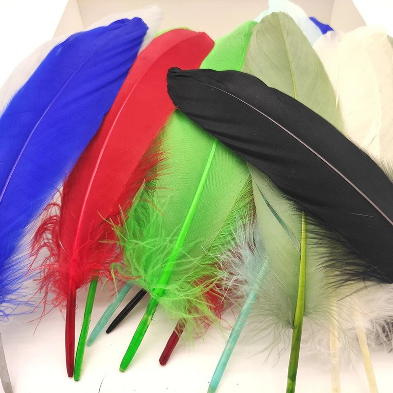 50 tk Naturaalsed hanesuled Plume Craft DIY Royal Blue Feather Pulmapidu Plumas Ehted Valmistamine Dekoratsioonitarvikud 13-18CM