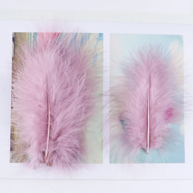 Aukštos kokybės 50 vnt./maišelis Kalakutienos plunksnos Pūkuotos ir minkštos Dažytos plunksnos „Pasidaryk pats“ papuošalai dekoratyviniai aksesuarai Dekoratyviniai amatai