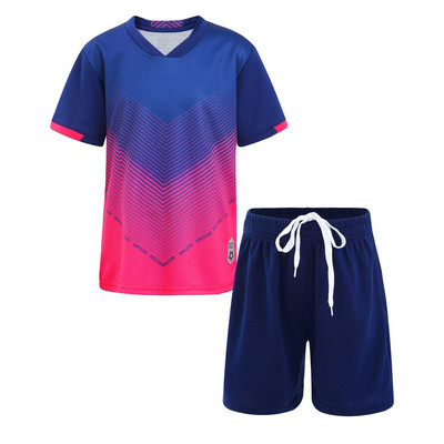 2 gab. 2023. gada bērnu zēnu futbola komandas formas tērpi basketbola sporta tērpi ar gradientu apdruku ar V kakla izgriezumu, īsām piedurknēm T-krekls, savelkams šorti
