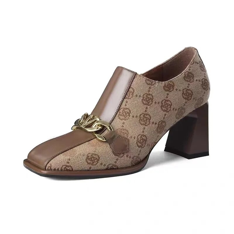 Нови 2023 Пролет Есен Дамски помпи с високи токчета Ретро дизайнерски квадратни пръсти Блок токчета Цветя пачуърк верига Къси ботуши Обувки