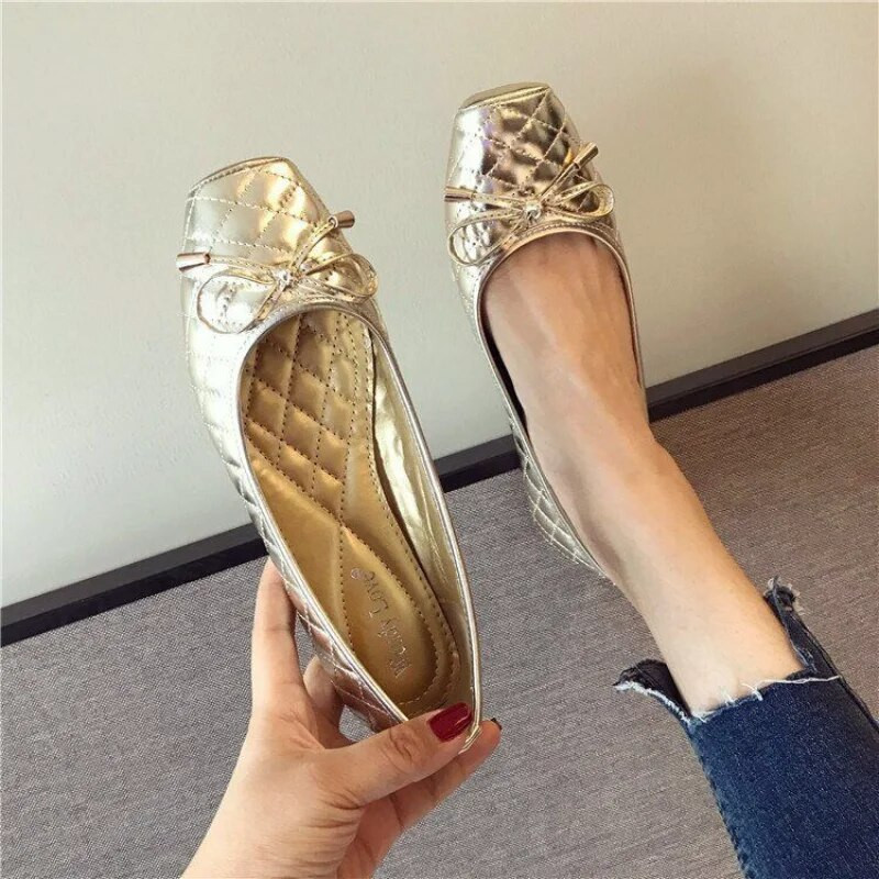 2023 г. Европейски и американски модни елегантни дамски обувки Joker Bow Square Head Плитки боб Плоски обувки Дамски черни работни обувки.