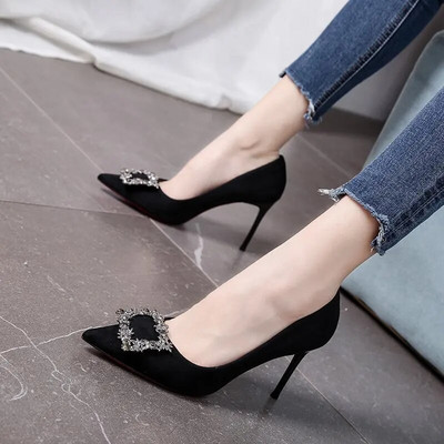 Női új középsarkú szandál fekete négyzet csat hegyes vékony sarkú Baotou bankett magas sarkú cipő Női cipő Tacones Mujer