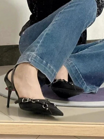 Пънк вятърна мода на високи токчета голям размер метална катарама с дамски обувки летни сандали нов голям размер 42 помпи Zapatos De Mujer