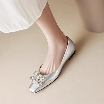 Дамски летни обувки 2023 г. Сребърни помпи на ток Блестящи кристали с дебели средни токчета Обувки с остри пръсти С приплъзване Кристални помпи Дамски