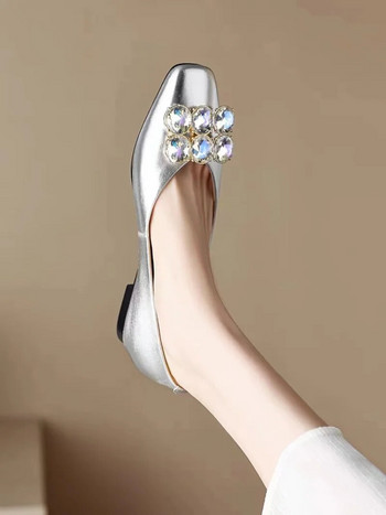 Γυναικεία καλοκαιρινά παπούτσια 2023 Ασημένια με τακούνι Pumps Γυαλιστερά στρας Χοντρά μεσαία τακούνια Παπούτσια Pointy Toe Slip-on Crystal Pump Γυναικεία
