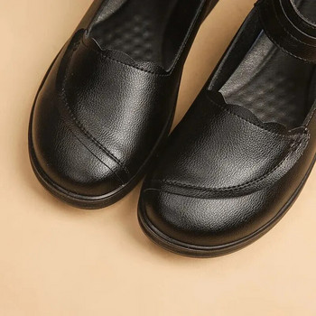 Обувки за майка от 1-ви слой телешка кожа Единични обувки за възрастни хора на средна възраст Мека подметка Плоска противоплъзгаща кръгла глава Възрастни жени