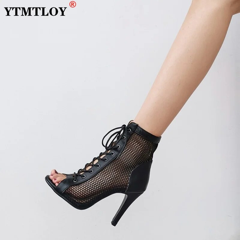 Нови дамски сандали 2022 г. Висококачествени въздушни мрежести секси сандали с отворени пръсти на високи токчета Гладиаторски сандали Черни летни обувки за танци Плюс размер