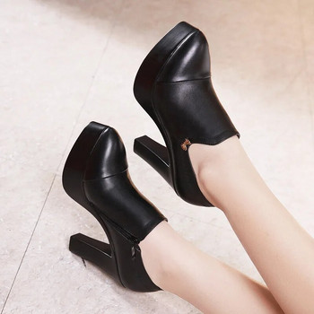 Помпи на платформа с малък размер 32-43 Дамски есенни черни цепени кожени обувки за 2023 г. Високи токчета за тънки крака Офис модел Мама