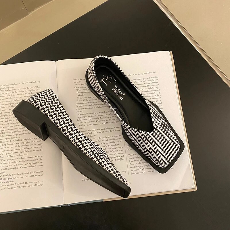 Pavasaris 2023. gada jauns modes ikdienas apavi, vienkārši Mary Jane Shoes kvadrātveida purngals āra sieviešu plakanā vienkrāsainā kurpe ar zemu papēžu mīksto zoli