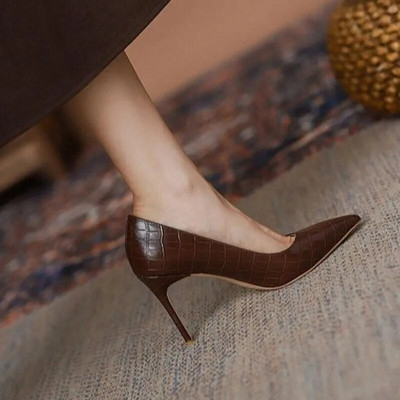 Пролет и лято 2022 г. Нови кафяви удобни универсални дамски обувки с високи токчета, секси единични обувки Дамски работни обувки