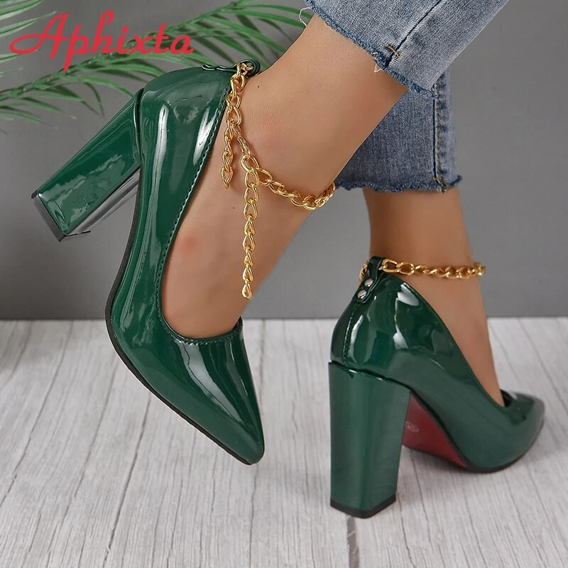 Aphixta 2023 Sexy Super Augsts Papēdis 10cm Kvadrātveida papēži Pumpas Sieviešu zelta Metāla Ķēde Potītes Siksna Kurpes ar smailu purngalu, liels izmērs 50