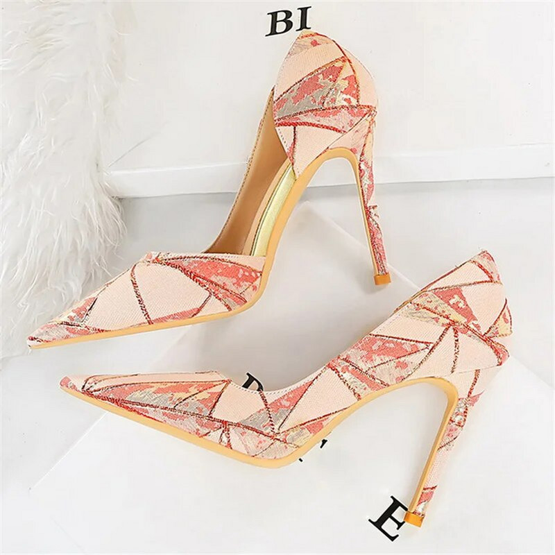 Jauni sieviešu 10,5 cm augstpapēžu kurpes Pumpas Sieviešu Stripper Stiletto Purpura auduma Scarpins Kāzu Papēži Catwalk Naktskluba ballīte Seksīgas kurpes