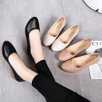 Дамски обувки 2023 Летни модни обувки с приплъзване Дамски гумени дамски обувки с кръгли пръсти Плитки плътни обувки за жени дизайнер