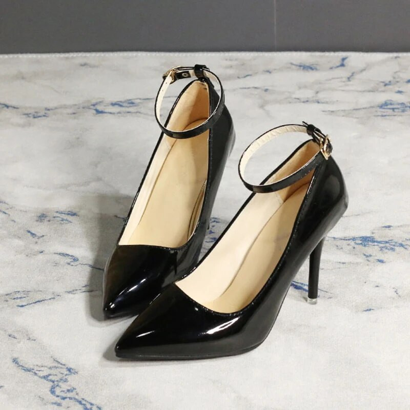 Високи токчета с катарама с една дума 2022 г. Пролет, нови лачени обувки с високи токчета Работни помпи Големи заострени дамски обувки с плитка уста
