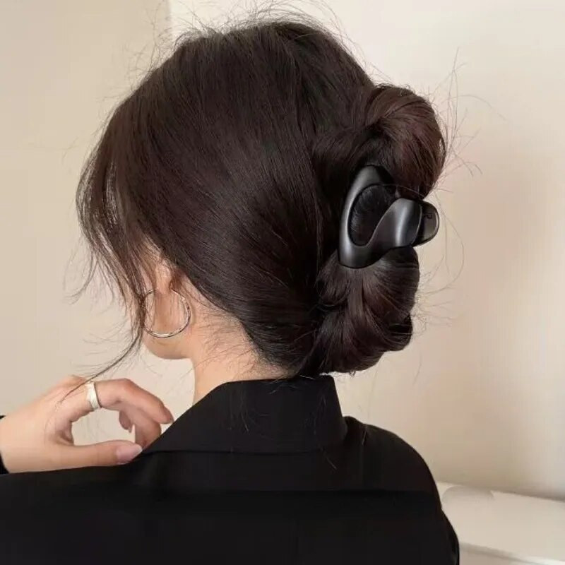 2023 Új divat Fém geometrikus hajkarmos kapcsok Divatos hajcsatok Hajbilincsek Hajtűk buli hajkiegészítők női fejfedőknek