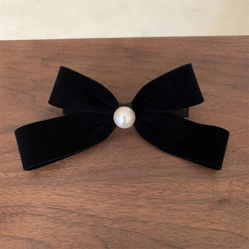 Franču retro, melna samta pērļu loka eleganta pavasara saspraude Jauna muguras galvas matu sprādze matu sprādzei sievietēm