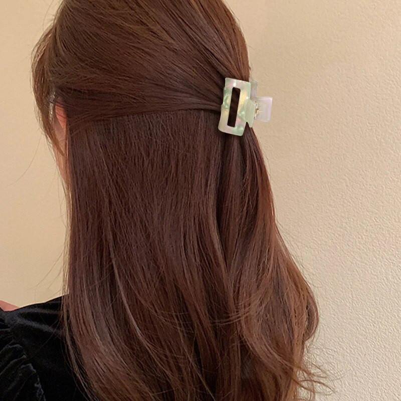 2023. gada korejiešu stila akrila PVC mini dobi ģeometriski sieviešu matu sprādzes vienkrāsains krabju spīļu meitenes matu sprādzes matu aksesuāri