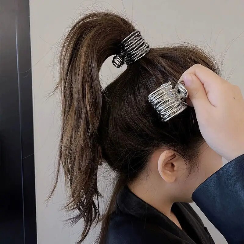 Κλιπ μαλλιών με ψηλή αλογοουρά για γυναίκες Μόδα μεταλλικά μαλλιά με νύχια για κορίτσια Μοντέρνα σταθερή φουρκέτα με νύχι κλιπ μαλλιών Αξεσουάρ κεφαλής Τιάρες